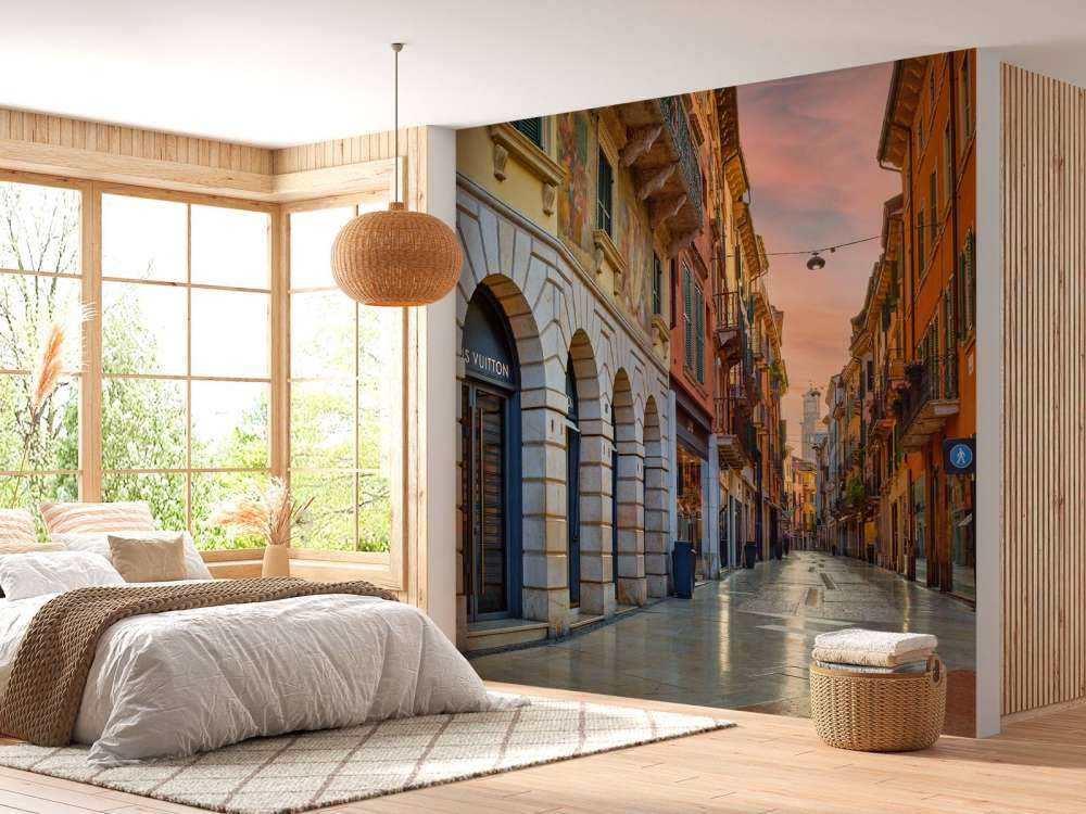 Ulica handlowa o wschodzie słońca