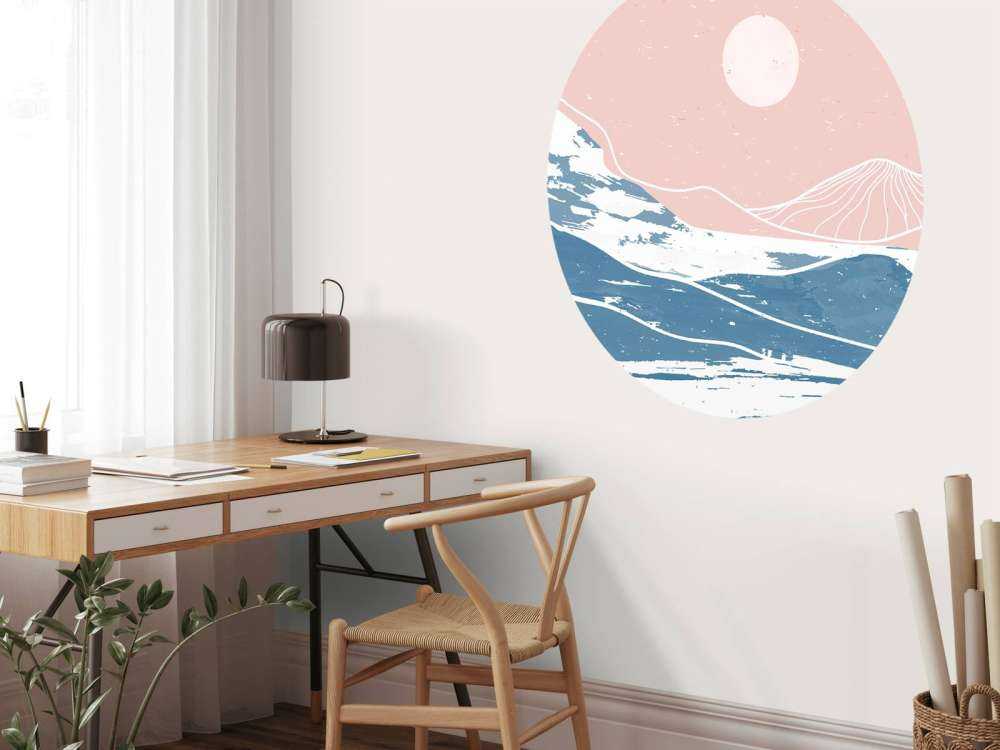 Zimowe góry na tle słońca