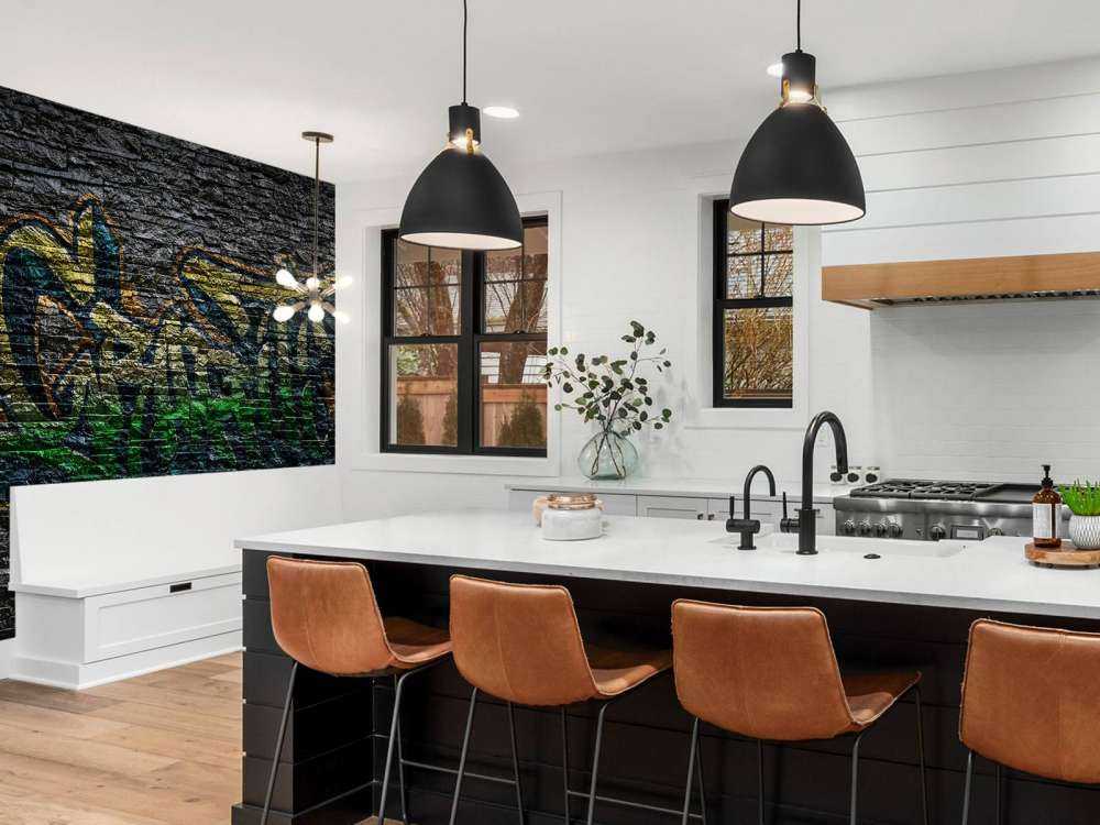 Graffiti na czarnych cegłach