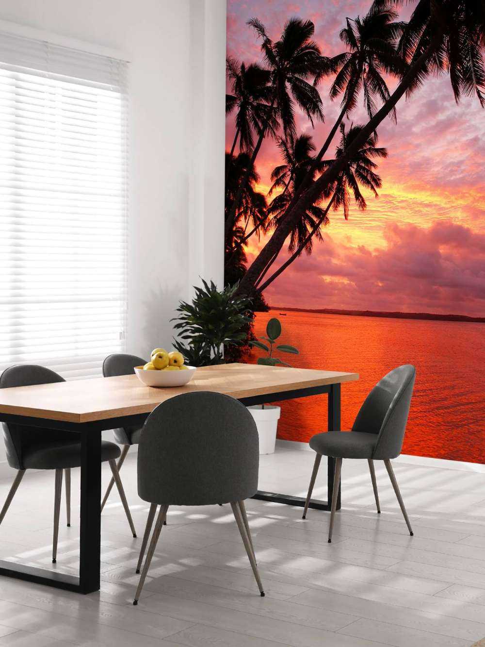 Drzewa palmowe nad czerwonym oceanem