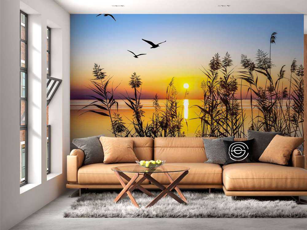 Zachód słońca nad jeziorem