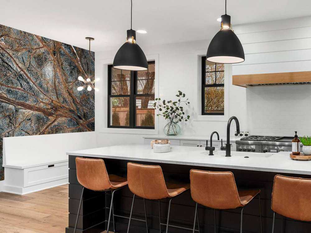 Szary marmur o szczegółowej strukturze żył