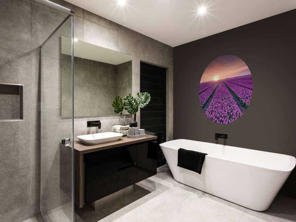 Pole tulipanów o wschodzie słońca