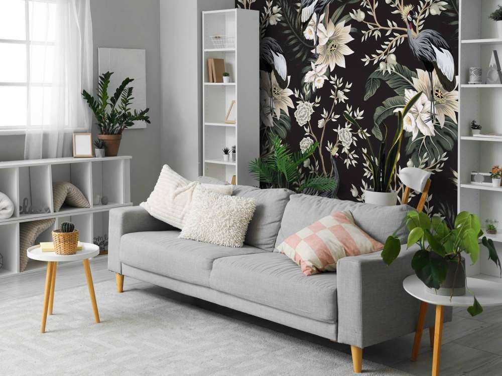 Żurawie między liśćmi