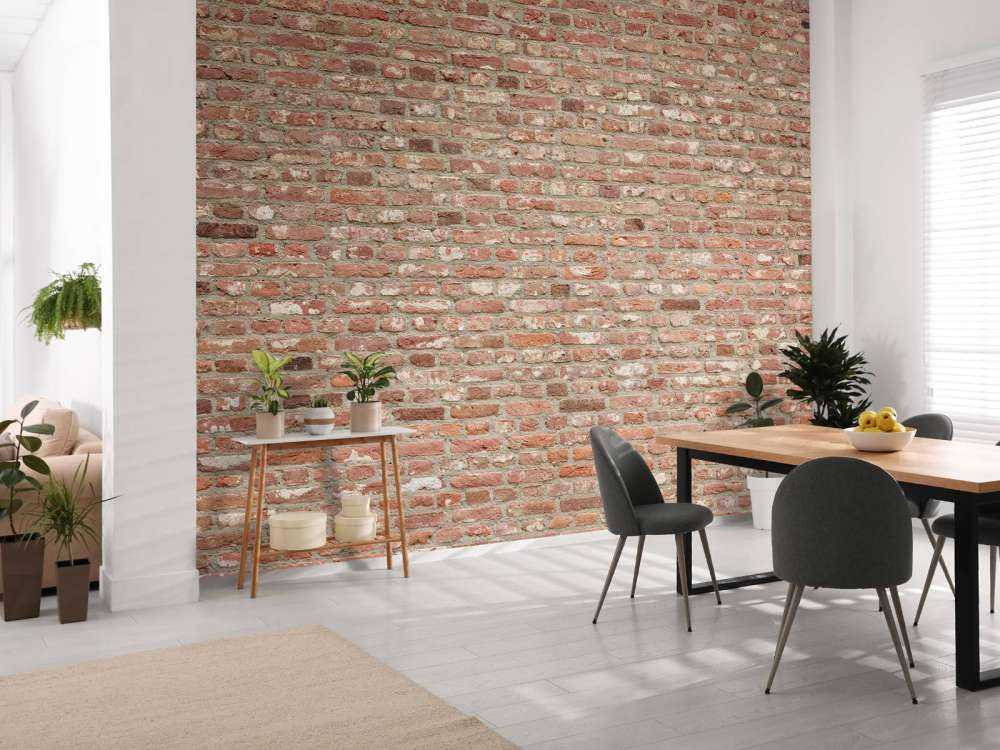 Ściana z różnokolorowymi cegłami