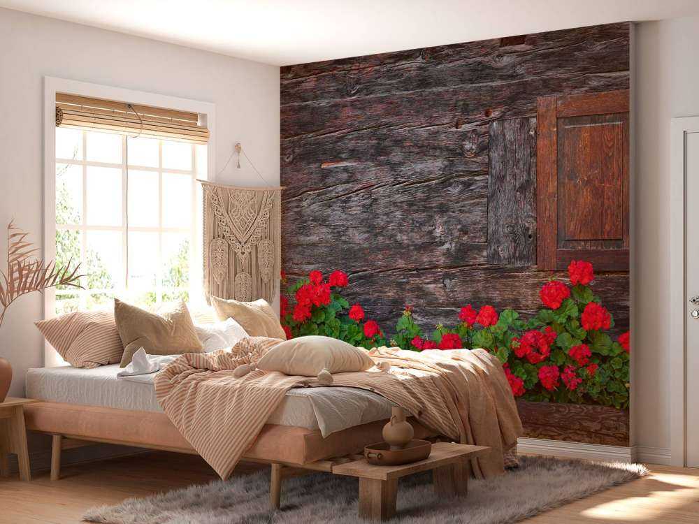 Stare drewno z kwiatami