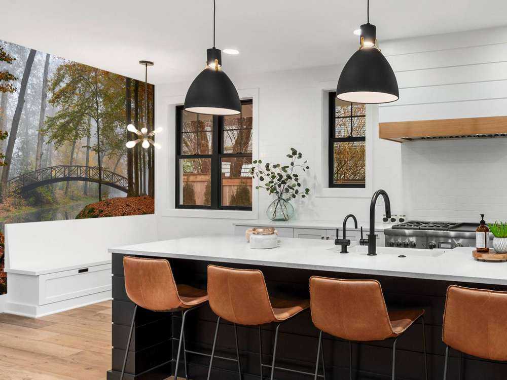 Most w jesiennym lesie