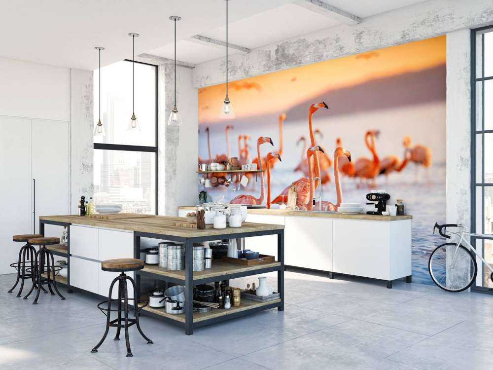 Gapiące się flamingi