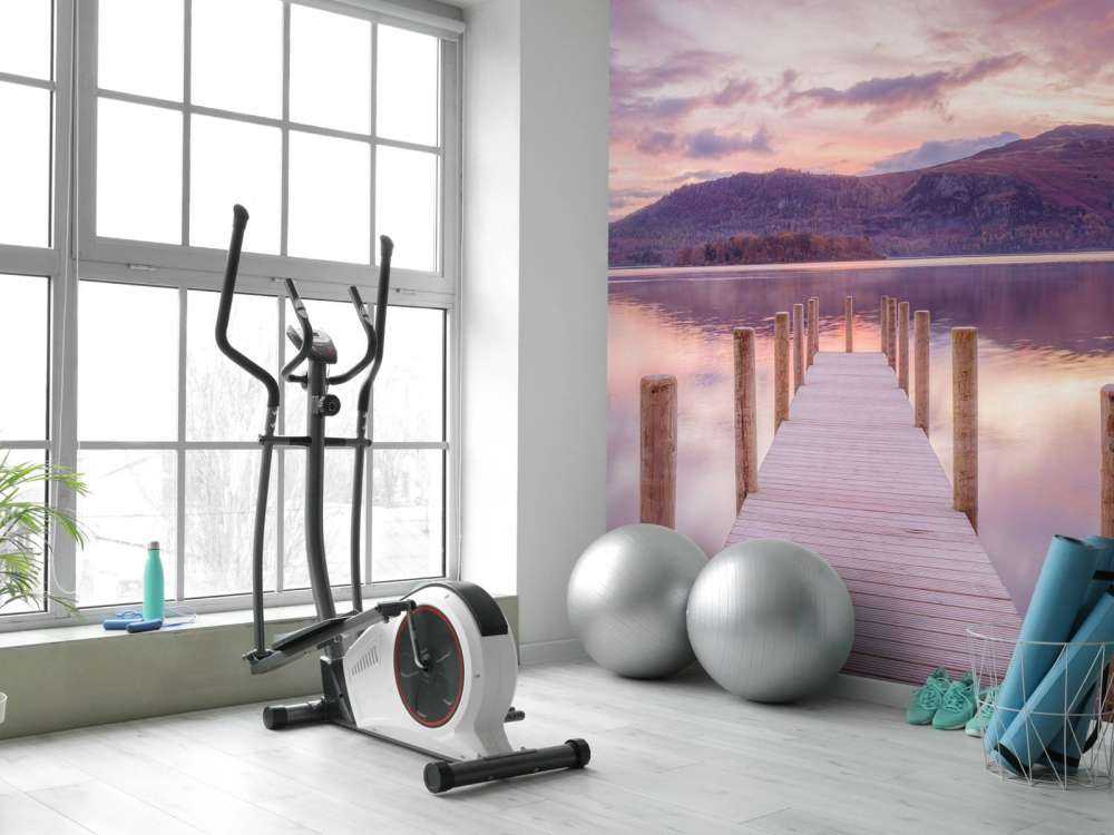 Drewniane molo o zachodzie słońca