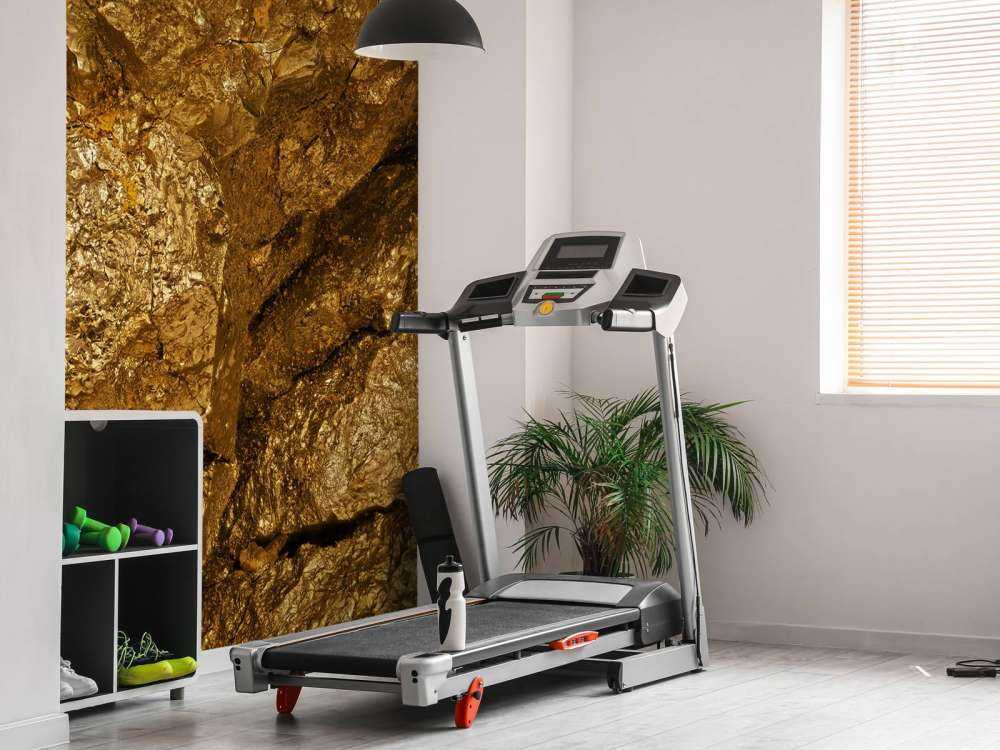 Zbliżenie na złoty kamień