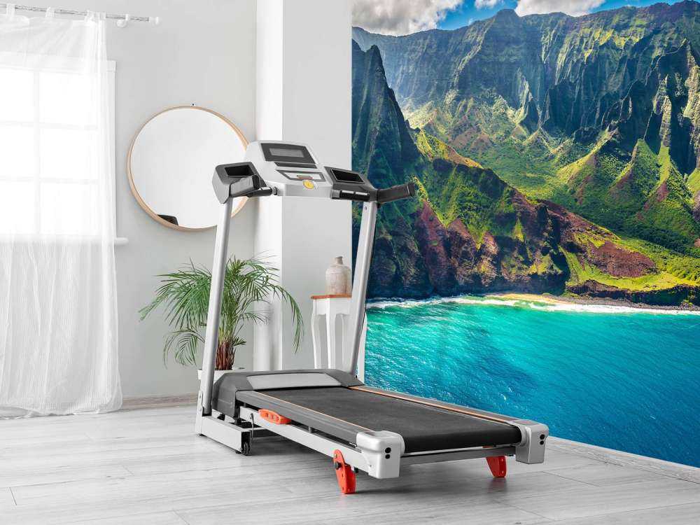 Góry wzdłuż wybrzeża