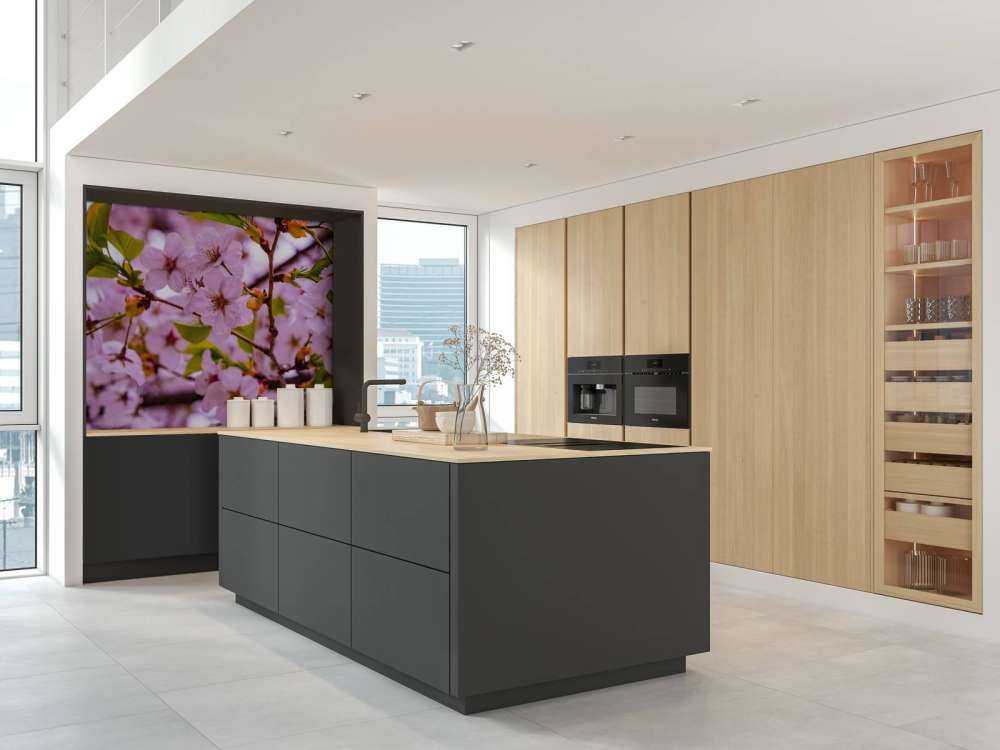 Różowe kwiaty z płatkami