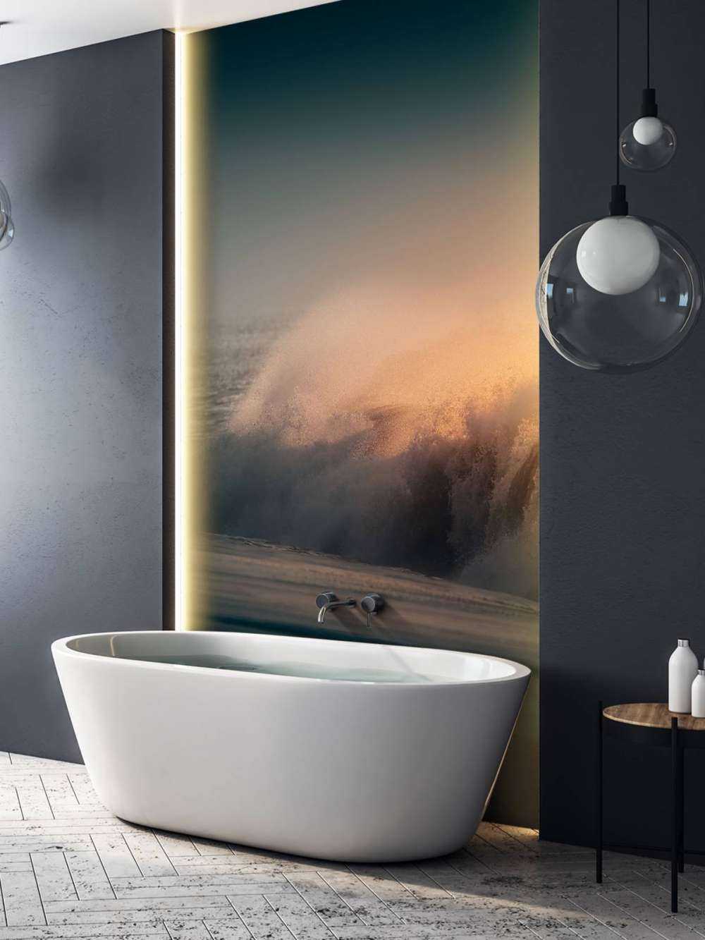 Rozbijające się fale na plaży