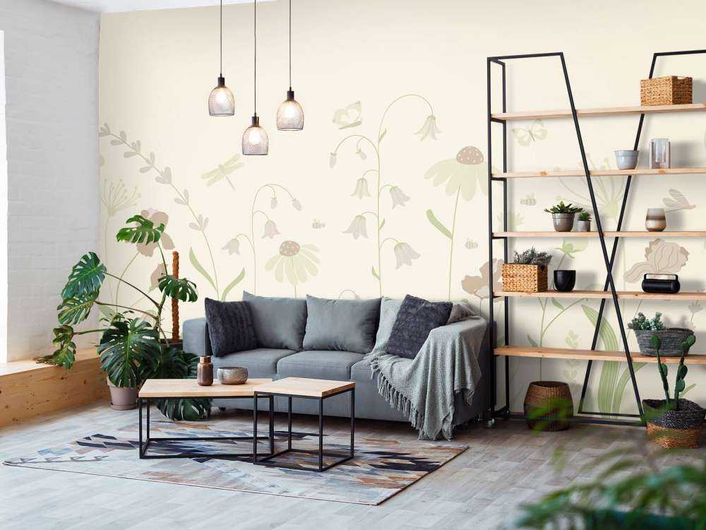 Pole kwiatowe wysokie z motylami piasek ze starym różem