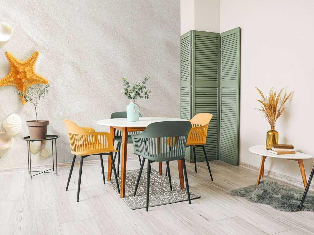 Gwiazdy na białym piasku