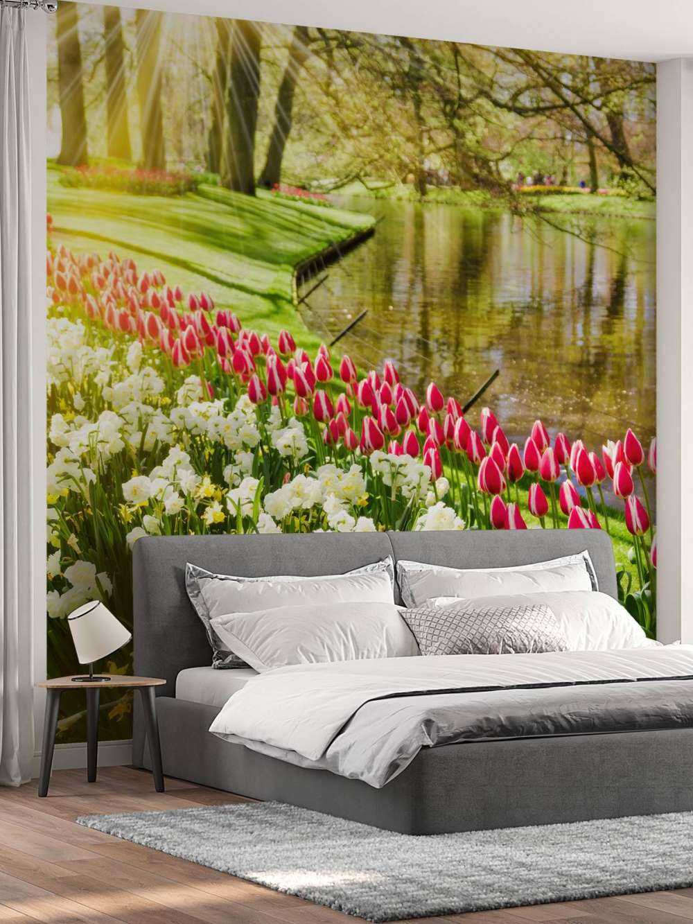 Kwiaty w słonecznym parku