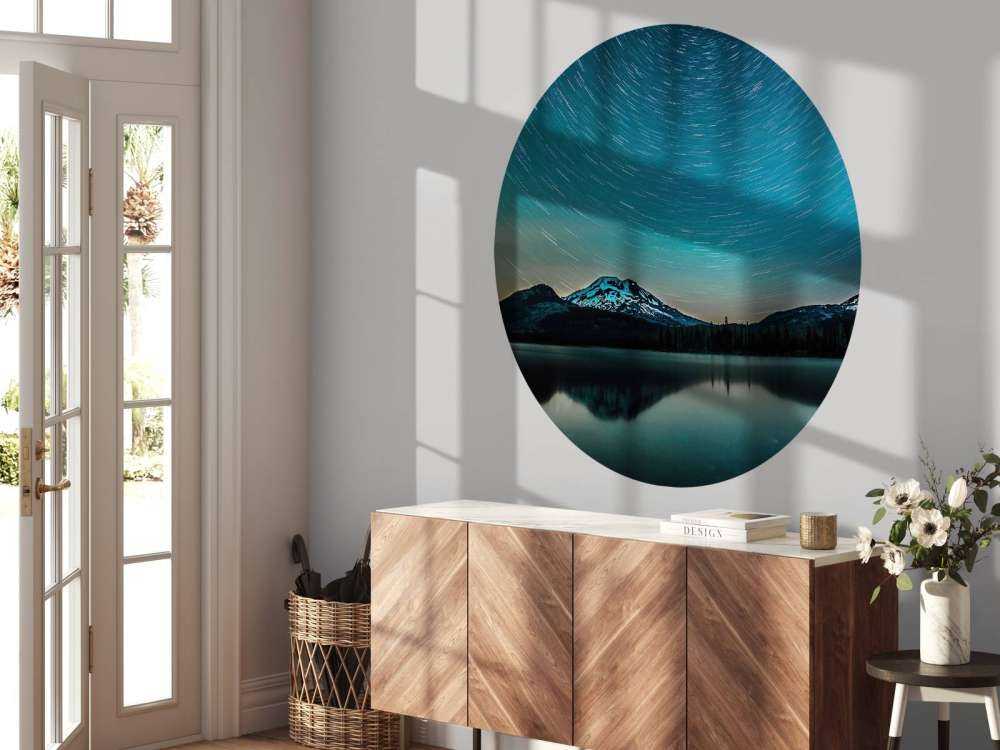 Ciemne gwiaździste niebo