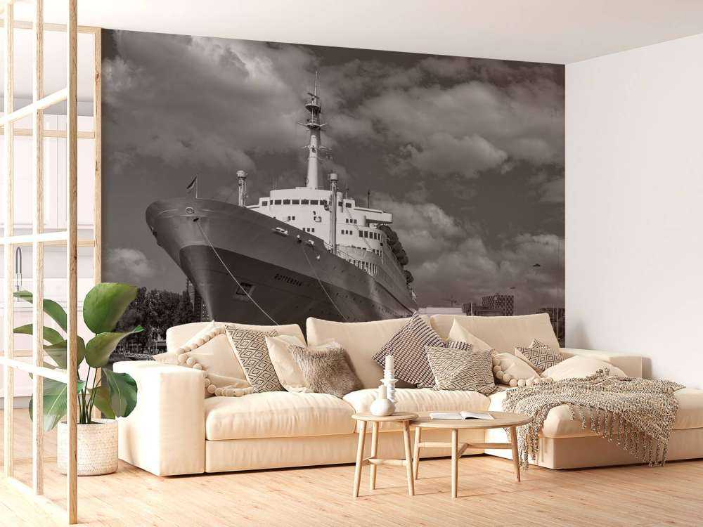Dawny parowiec SS Rotterdam w czerni i bieli  