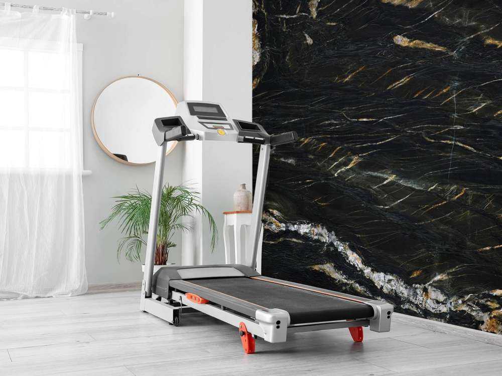 Czarny marmur ze złotą strukturą