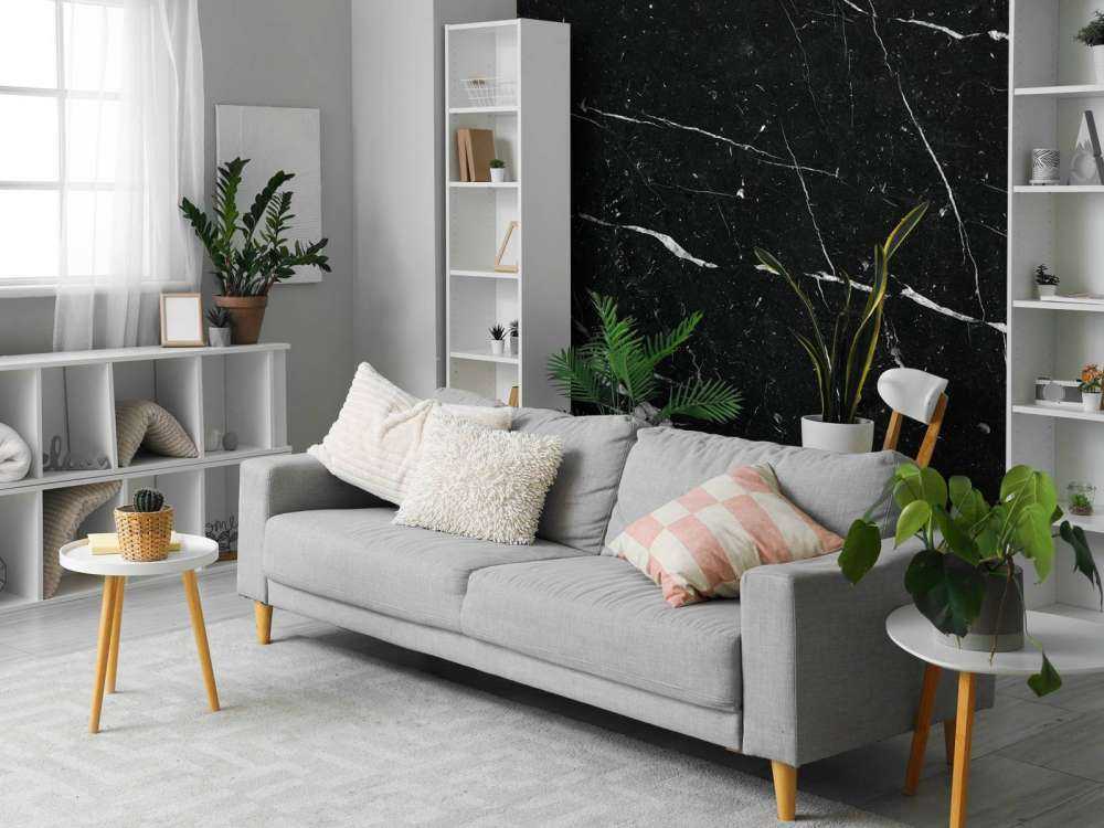 Czarny marmur z białymi paskami