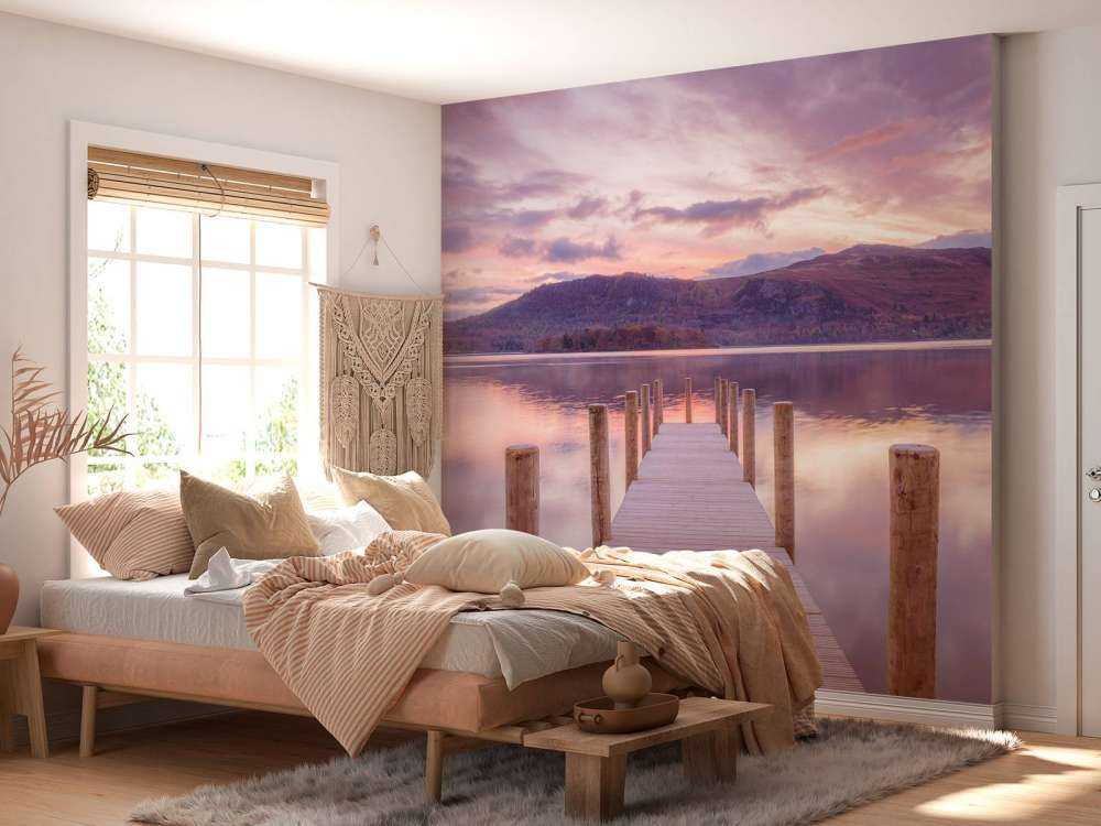 Drewniane molo o zachodzie słońca