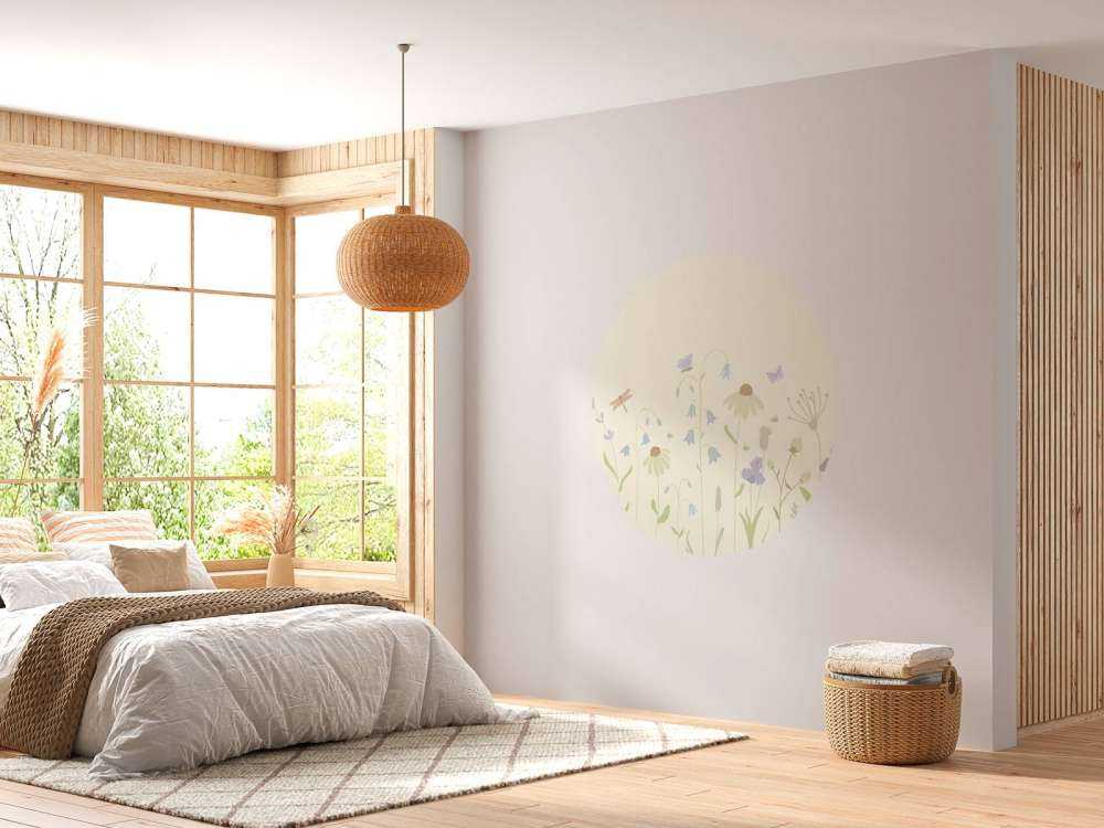 Wysokie pole kwiatowe z motylami piasek, stary róż, zieleń i liliowy