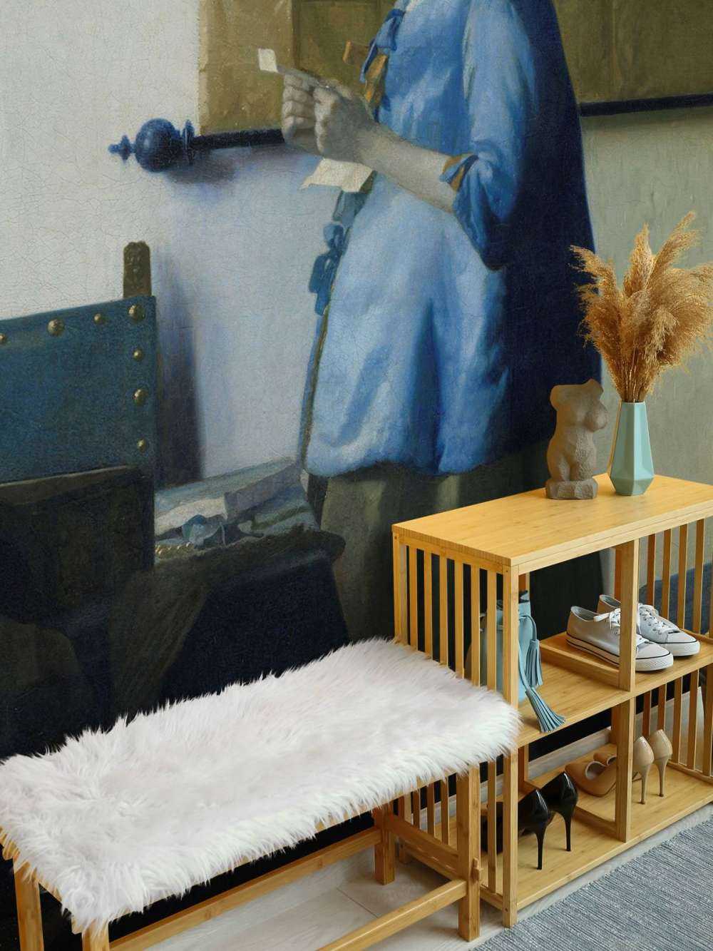 Kobieta czytająca list