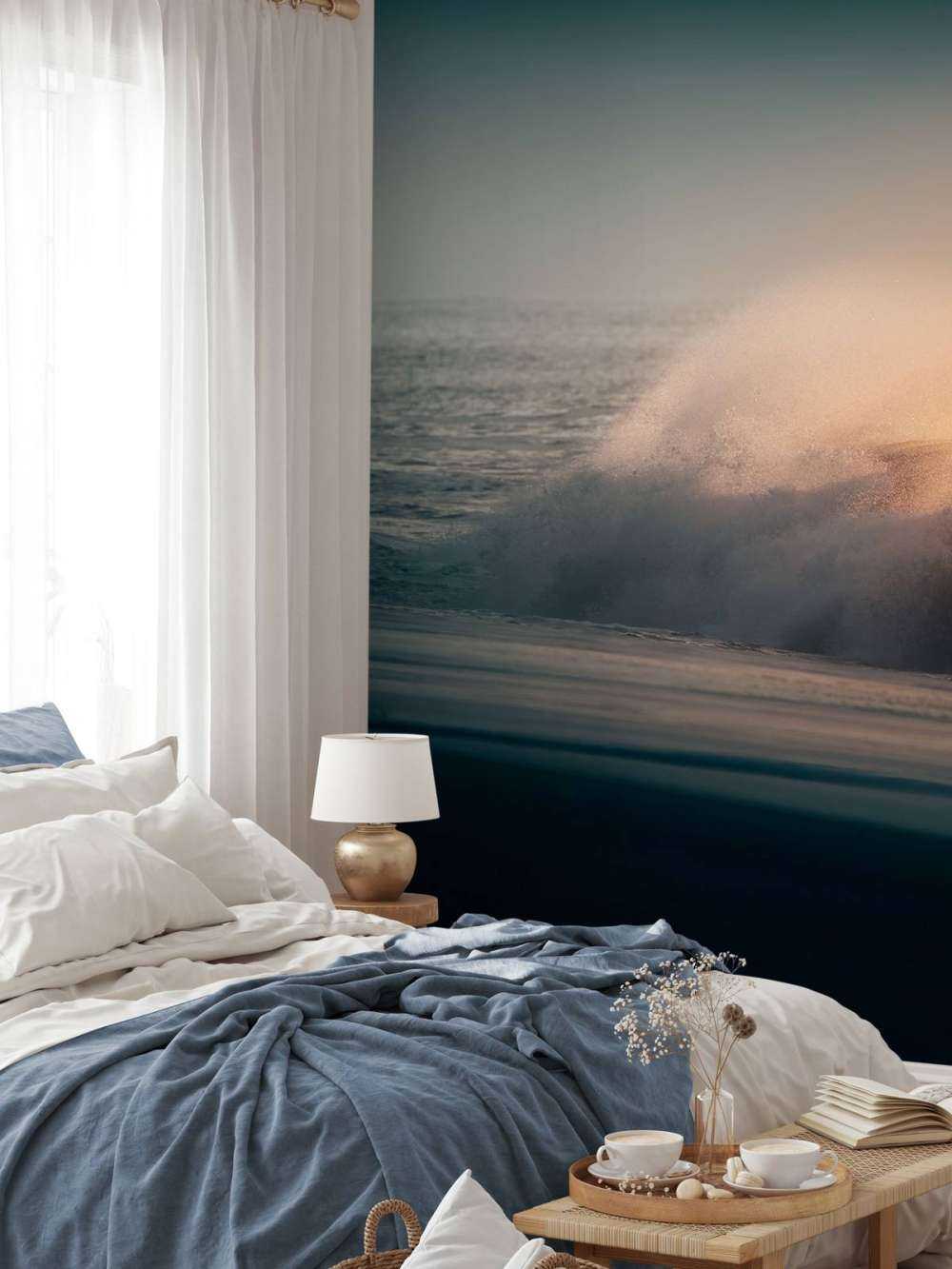 Rozbijające się fale na plaży