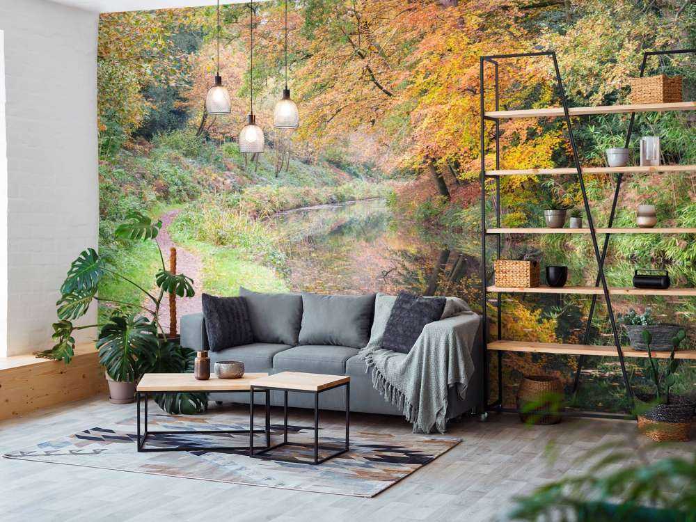 Ścieżka wzdłuż kanału