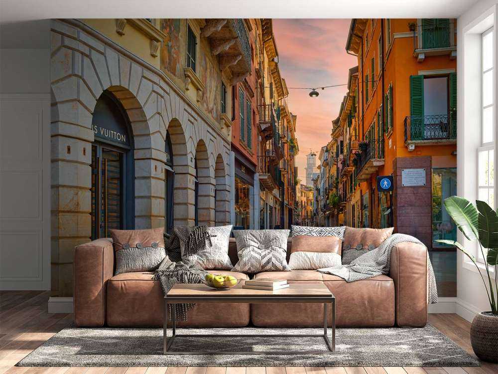 Ulica handlowa o wschodzie słońca