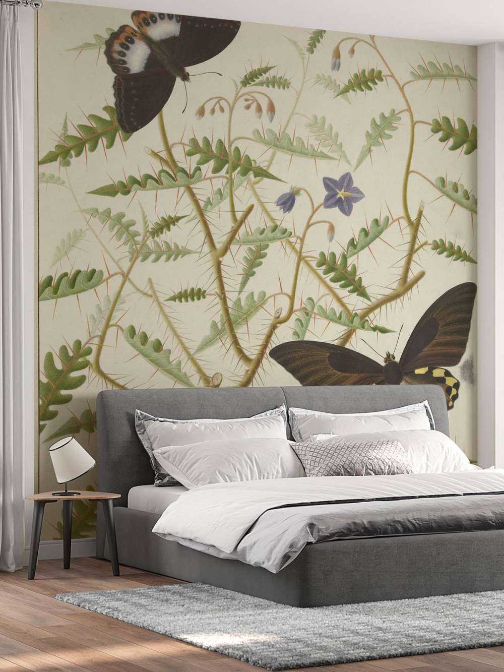 Kwitnący krzew z dwoma egzotycznymi motylami