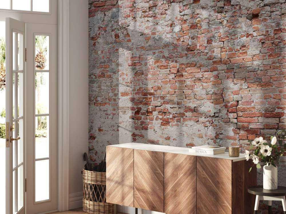 Krusząca się ściana z cegieł