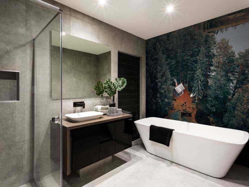 Domek otoczony lasem i jeziorami