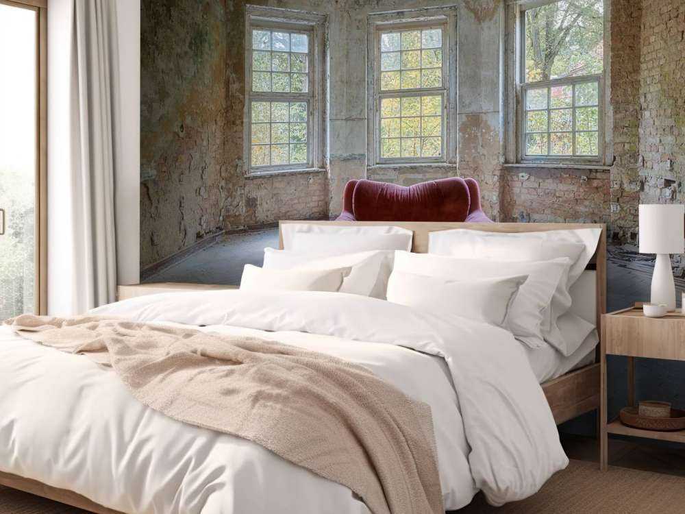 Ławka w opuszczonym pomieszczeniu