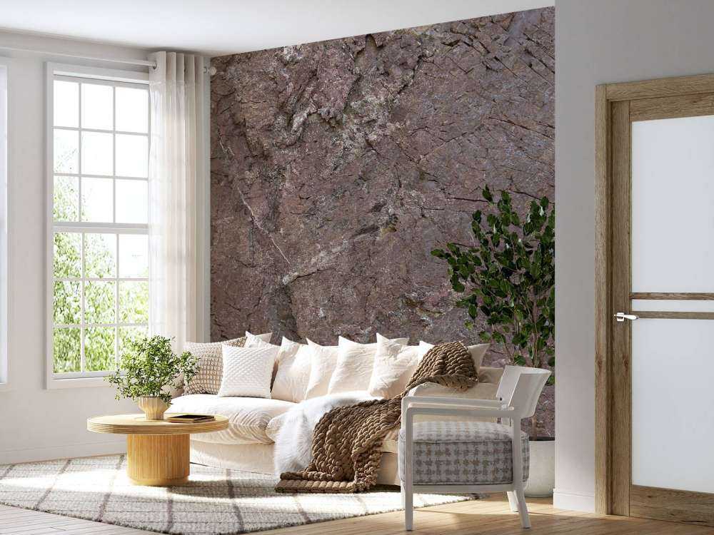 Szczegółowa skała z drzewami