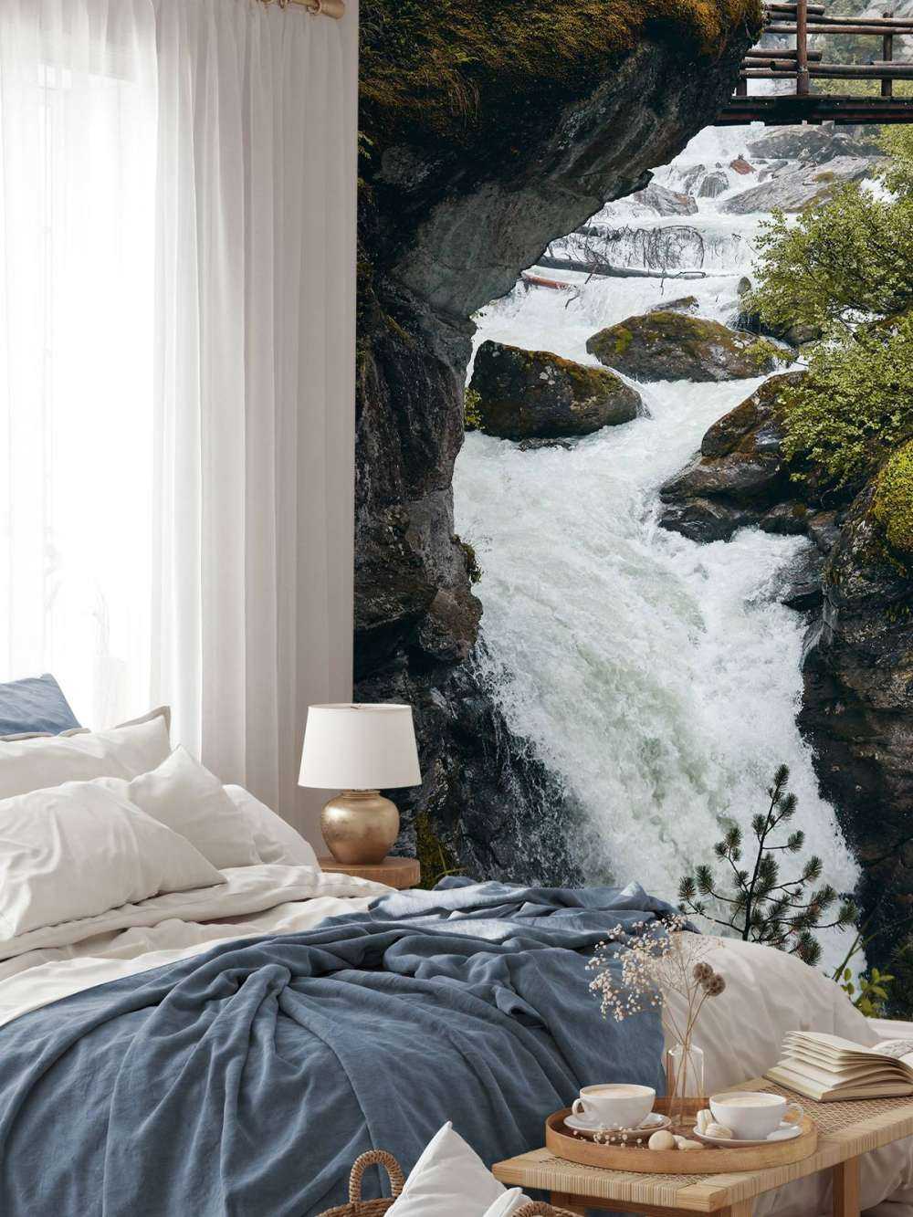 Mostek przy wodospadzie