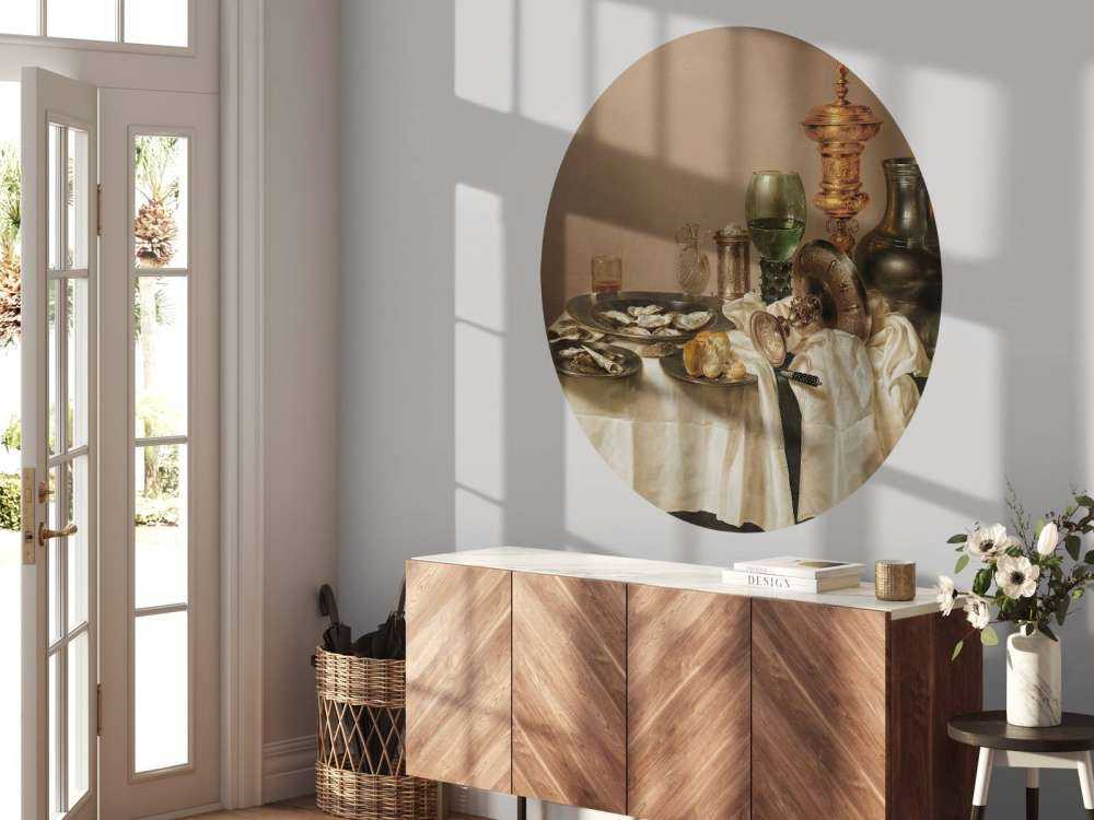 Martwa natura z pozłacanym kieliszkiem