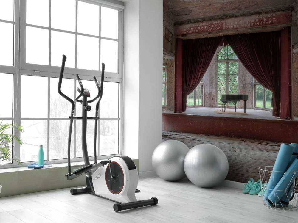 Pianino w starym sanatorium