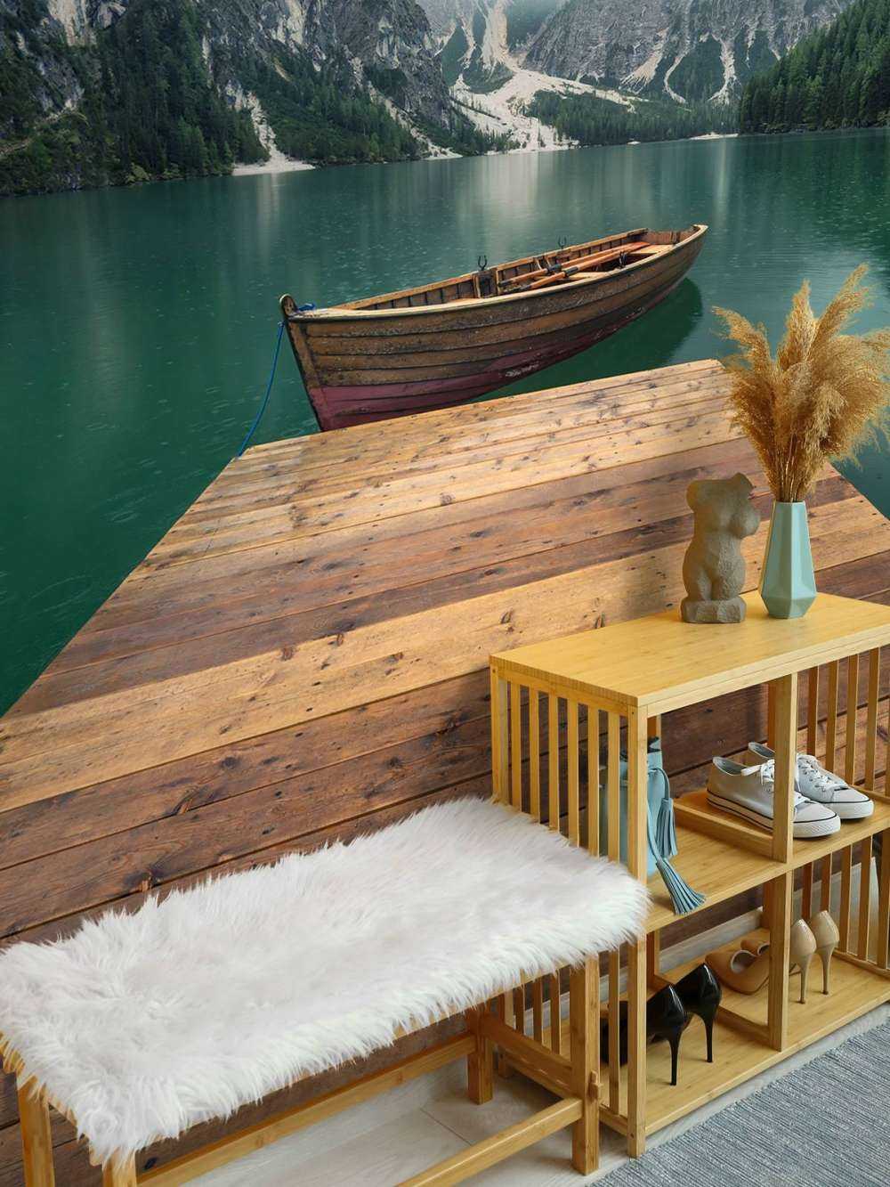 Łódka przy nabrzeżu