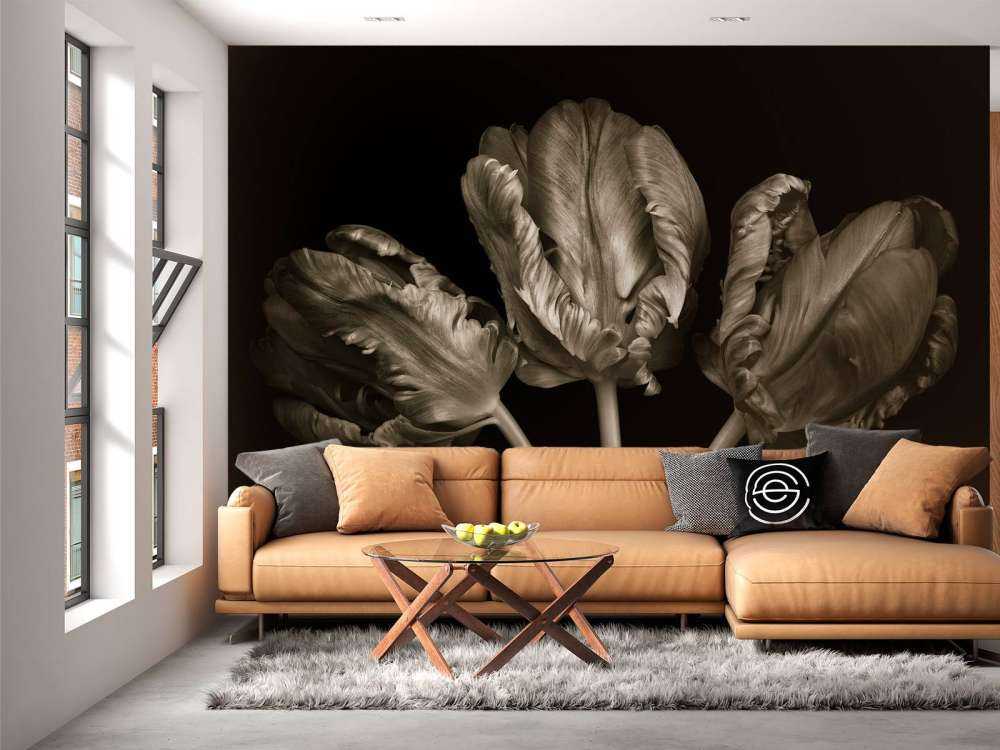 Trzy rokokowe tulipany