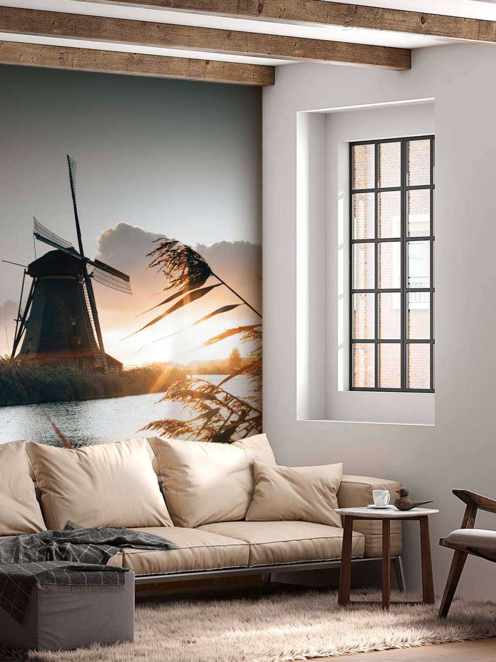 Wiatrak o wschodzie słońca