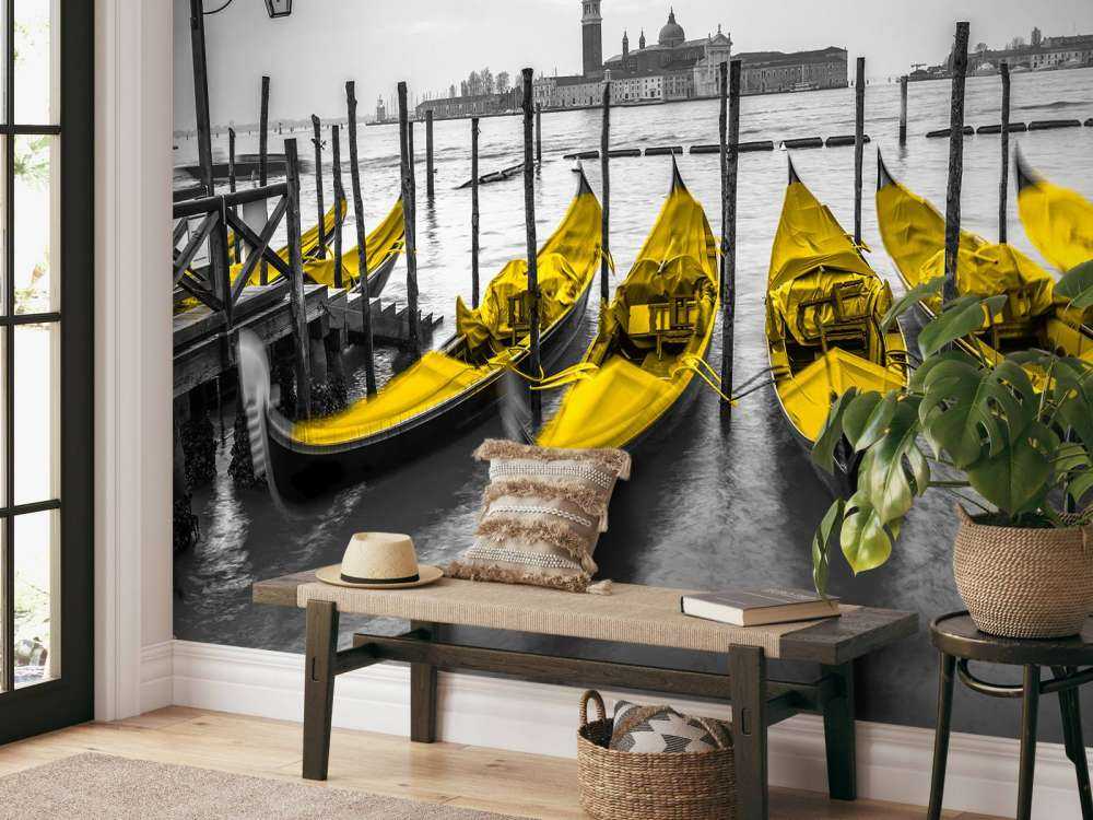 Gondole wzdłuż kanału