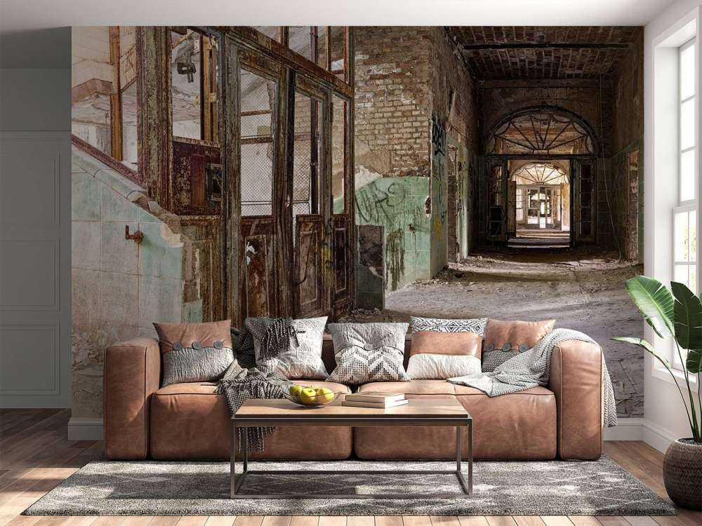 Klatka schodowa w opuszczonym budynku