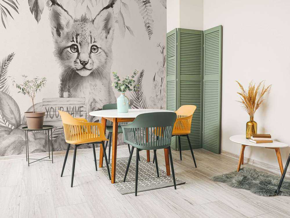 Mały ryś w dżungli beżowy