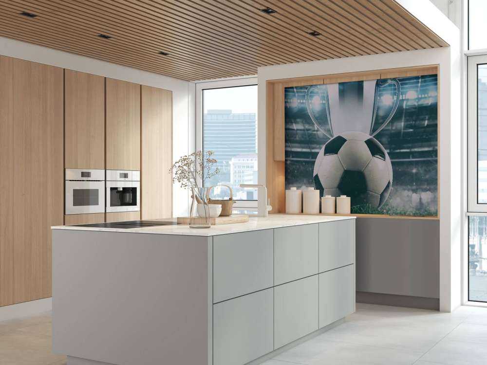 Piłka nożna z pucharem