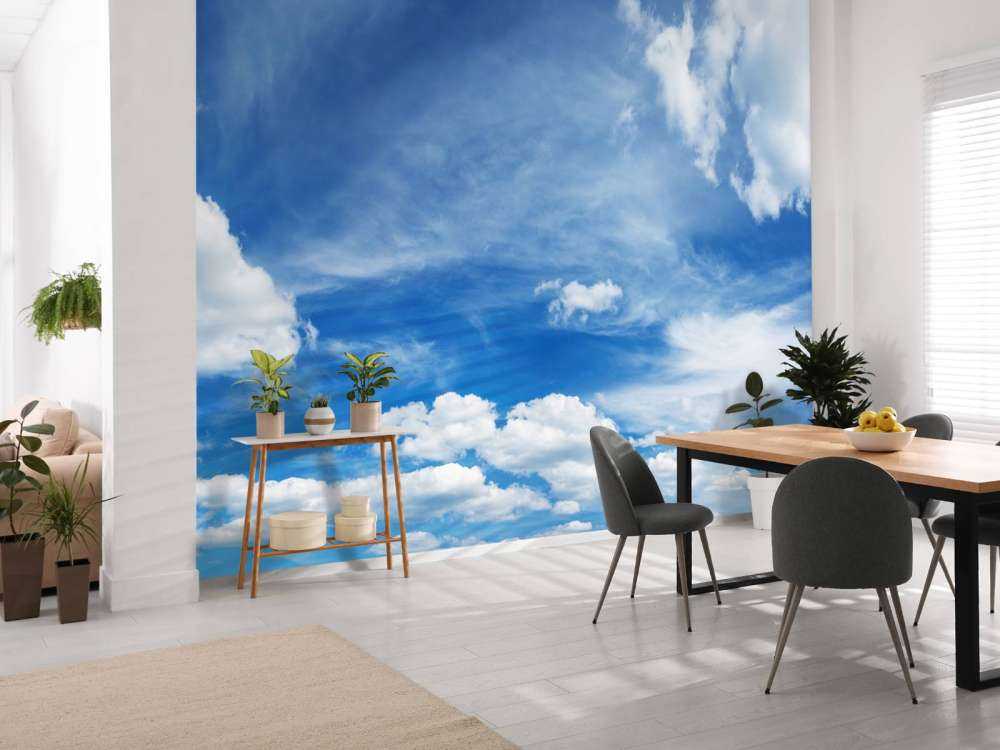 Błękitne niebo z chmurami