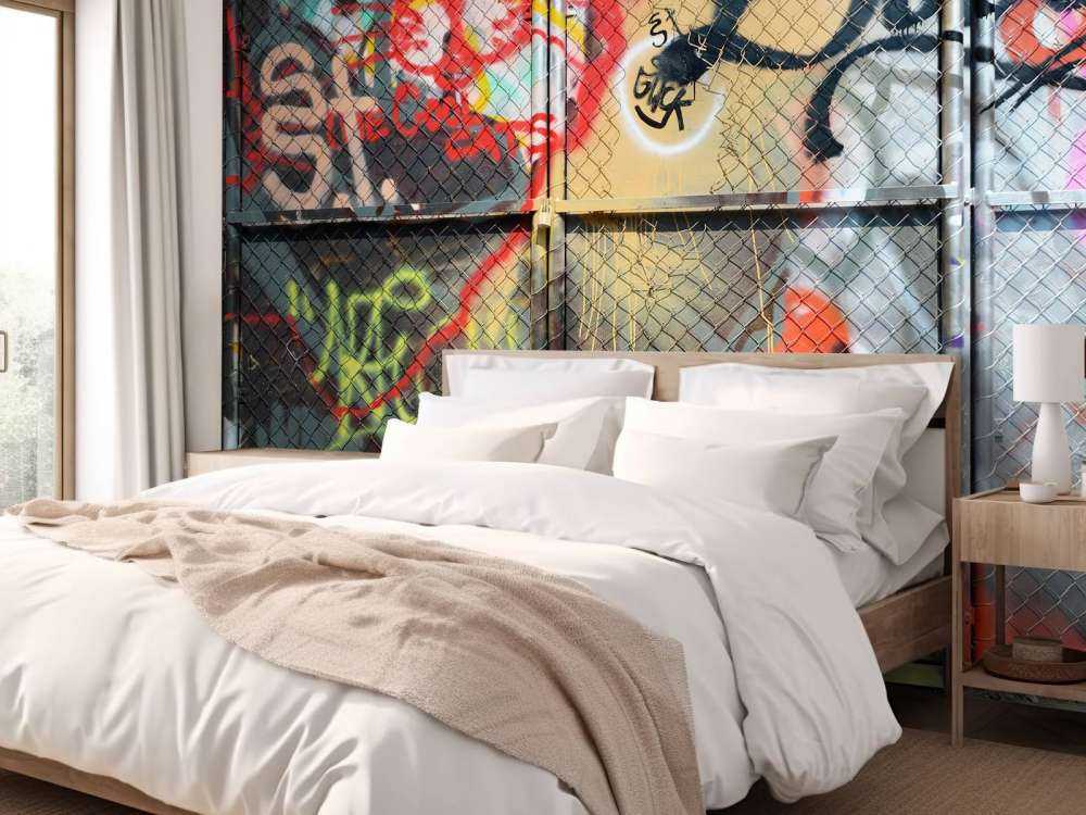 Graffiti na drzwiach stalowych