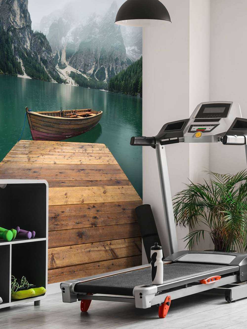 Łódka przy nabrzeżu