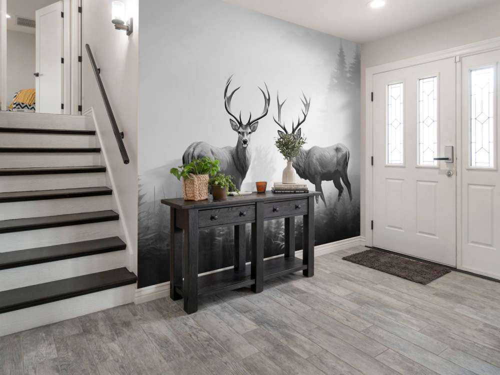 Symetria jelenia mglistego lasu