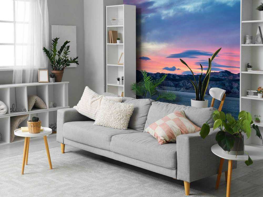 Jezioro z zachodem słońca